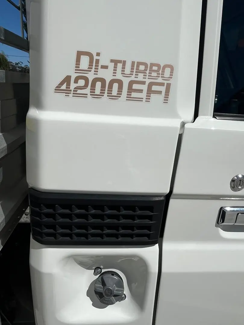 2006 Toyota Landcruiser Gallery Image 14