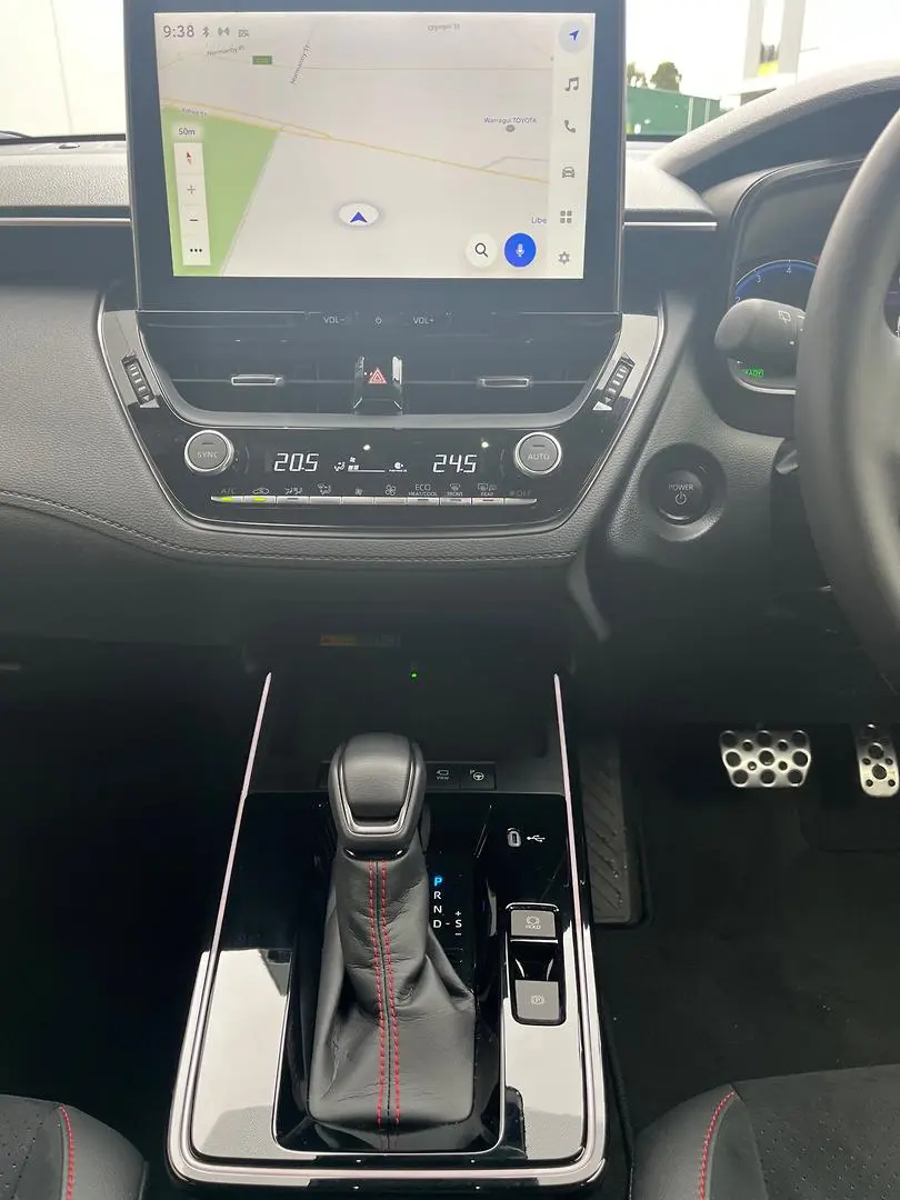 2025 Toyota Corolla Cross Gallery Image 19