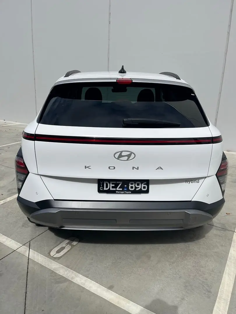 2024 Hyundai Kona Gallery Image 10