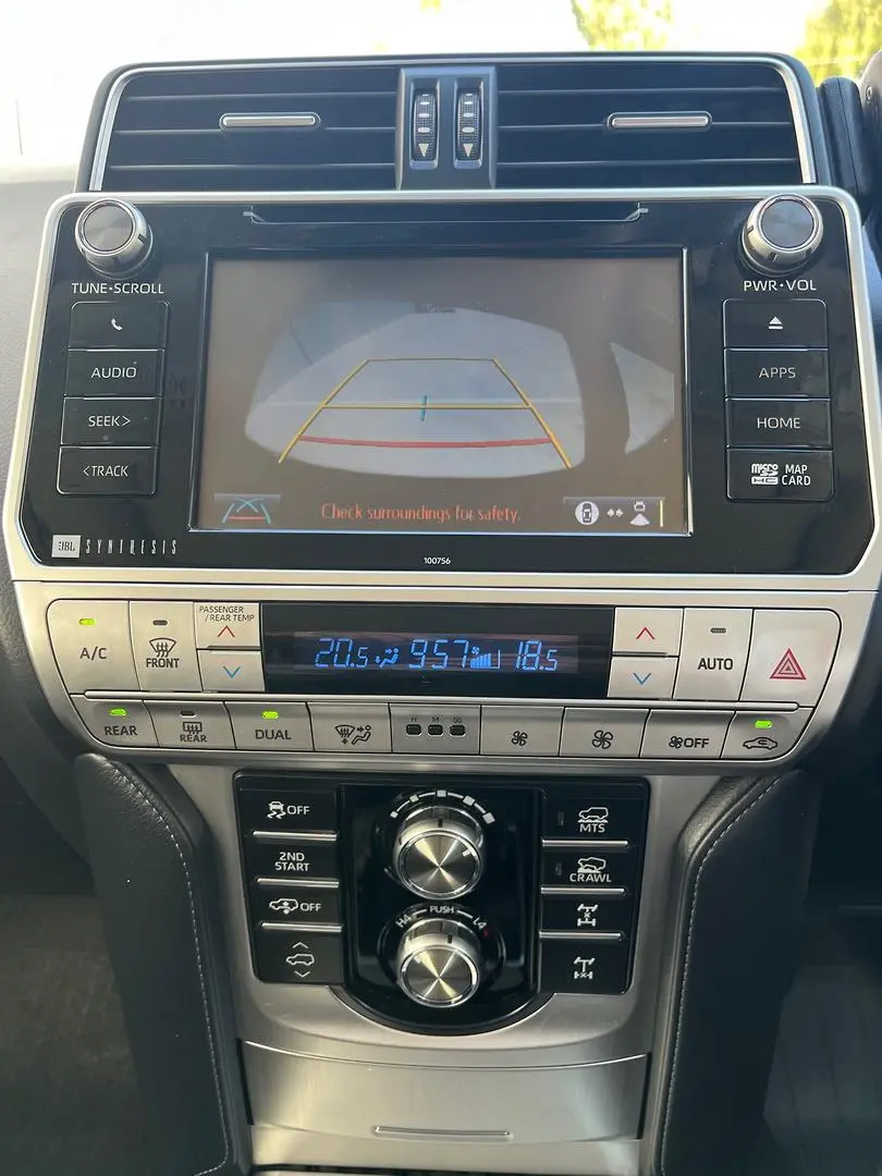 2018 Toyota Landcruiser Prado Gallery Image 23