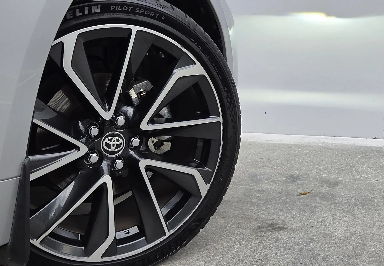 2019 Toyota Corolla Gallery Image 27