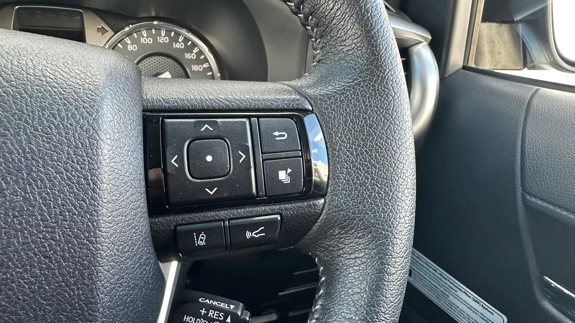 2021 Toyota Hilux Gallery Image 22
