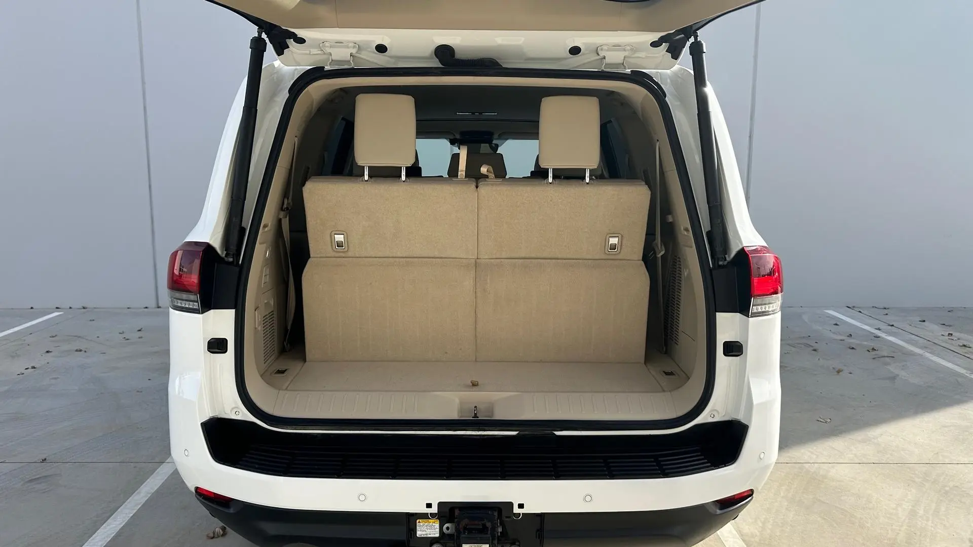 2022 Toyota Landcruiser Gallery Image 9