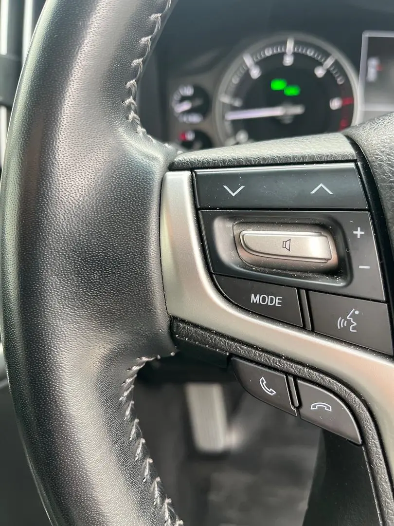 2020 Toyota Landcruiser Gallery Image 27