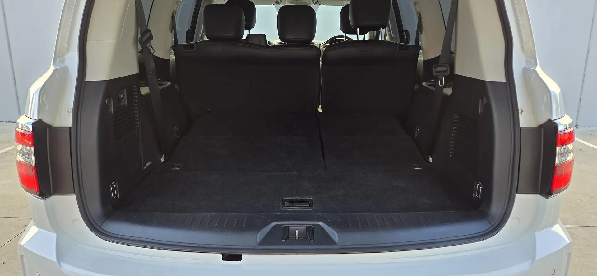 2024 Nissan Patrol Gallery Image 21