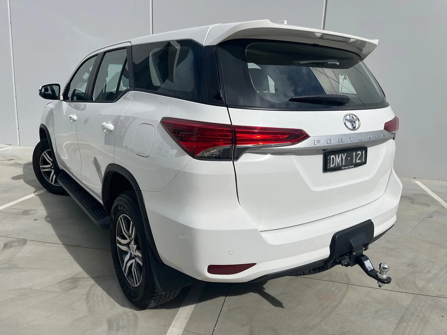 2025 Toyota Fortuner Gallery Image 9