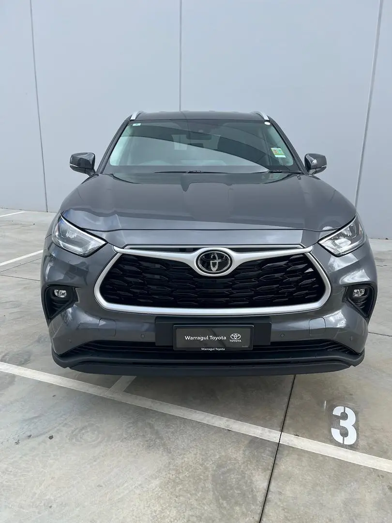 2025 Toyota Kluger Gallery Image 2