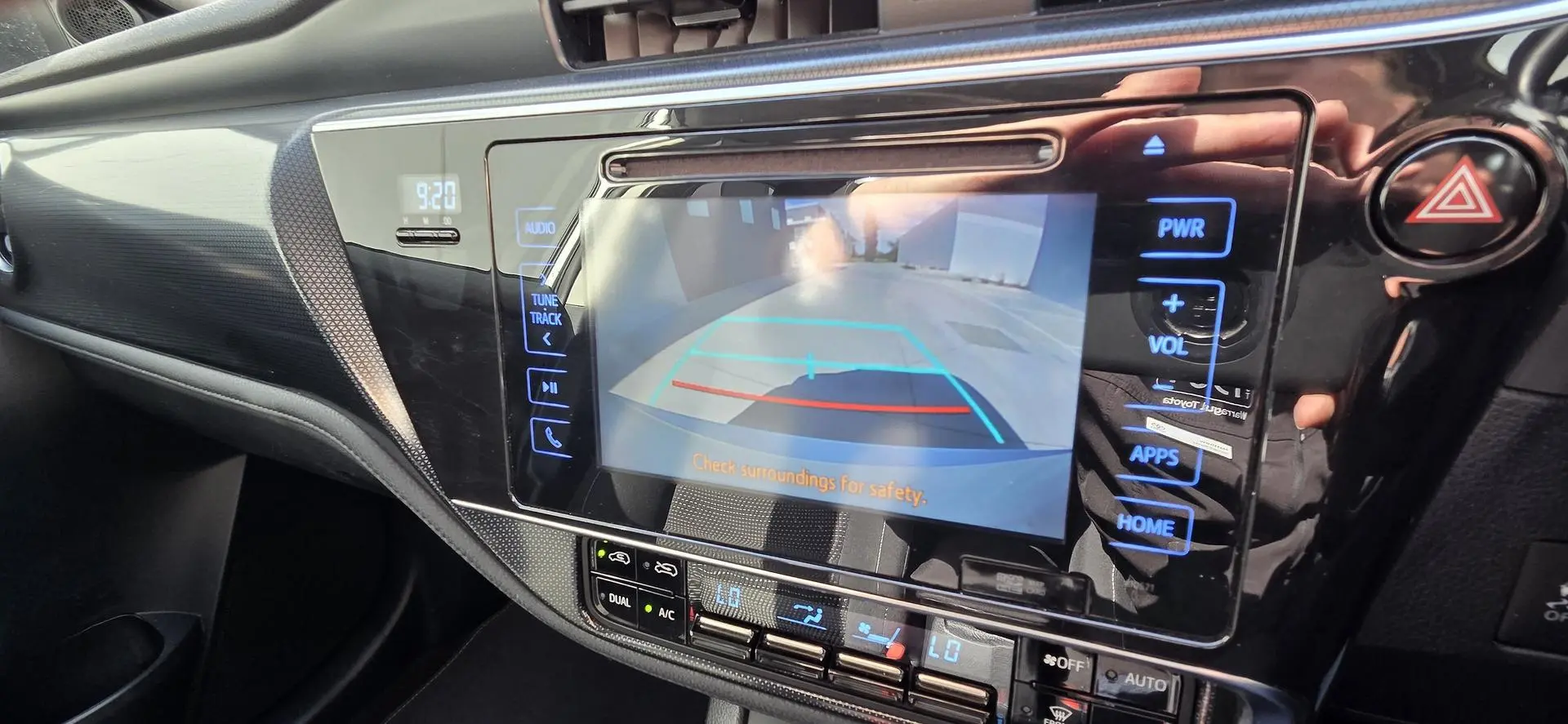 2016 Toyota Corolla Gallery Image 19