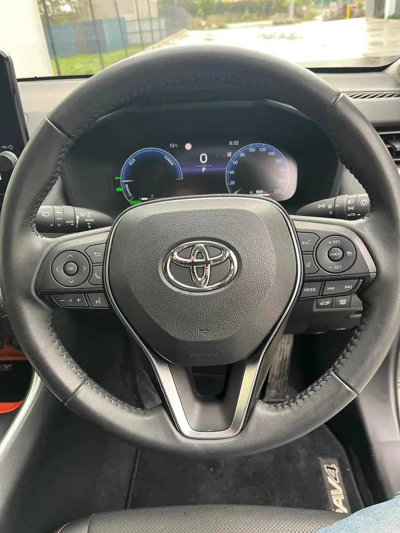 2024 Toyota RAV4 Gallery Image 22