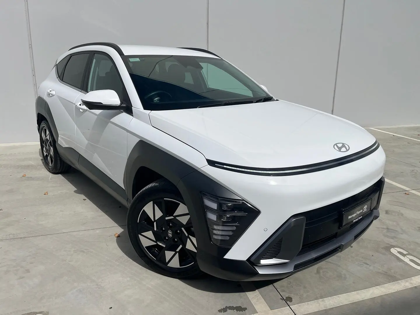 2024 Hyundai Kona Gallery Image 1