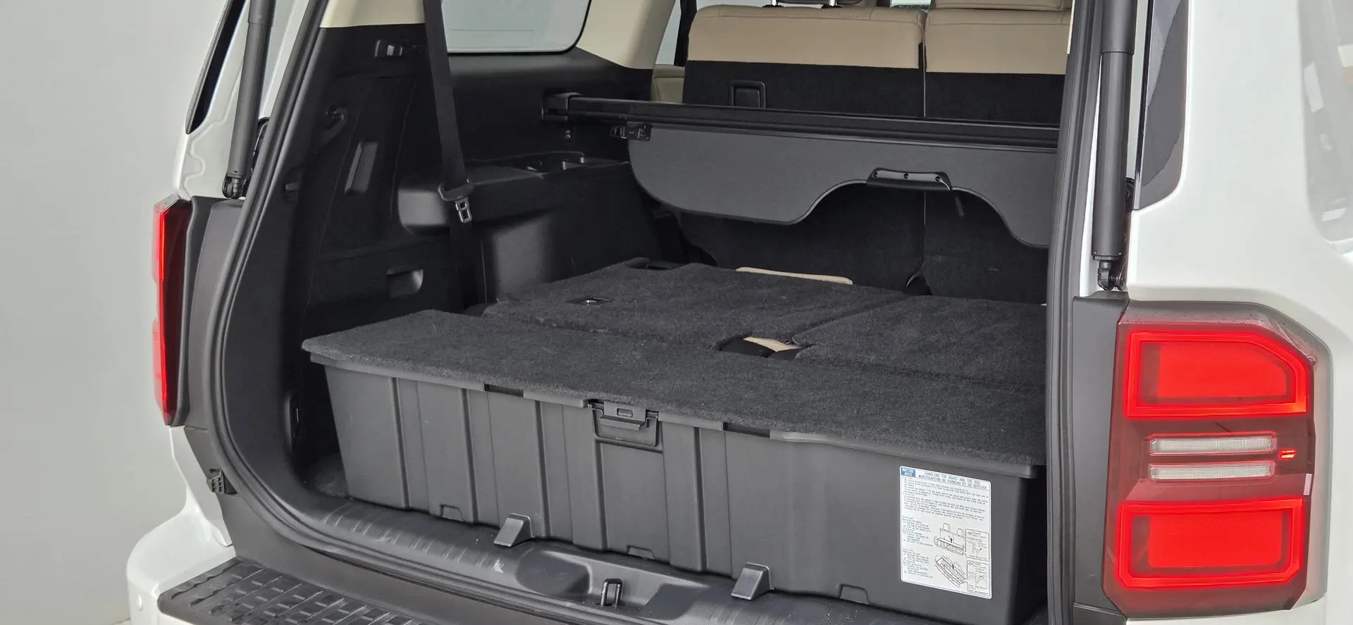 2025 Toyota Landcruiser Prado Gallery Image 28