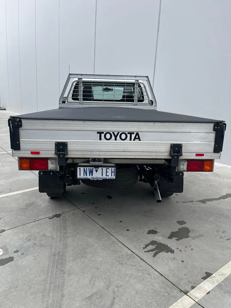 2018 Toyota Hilux Gallery Image 9