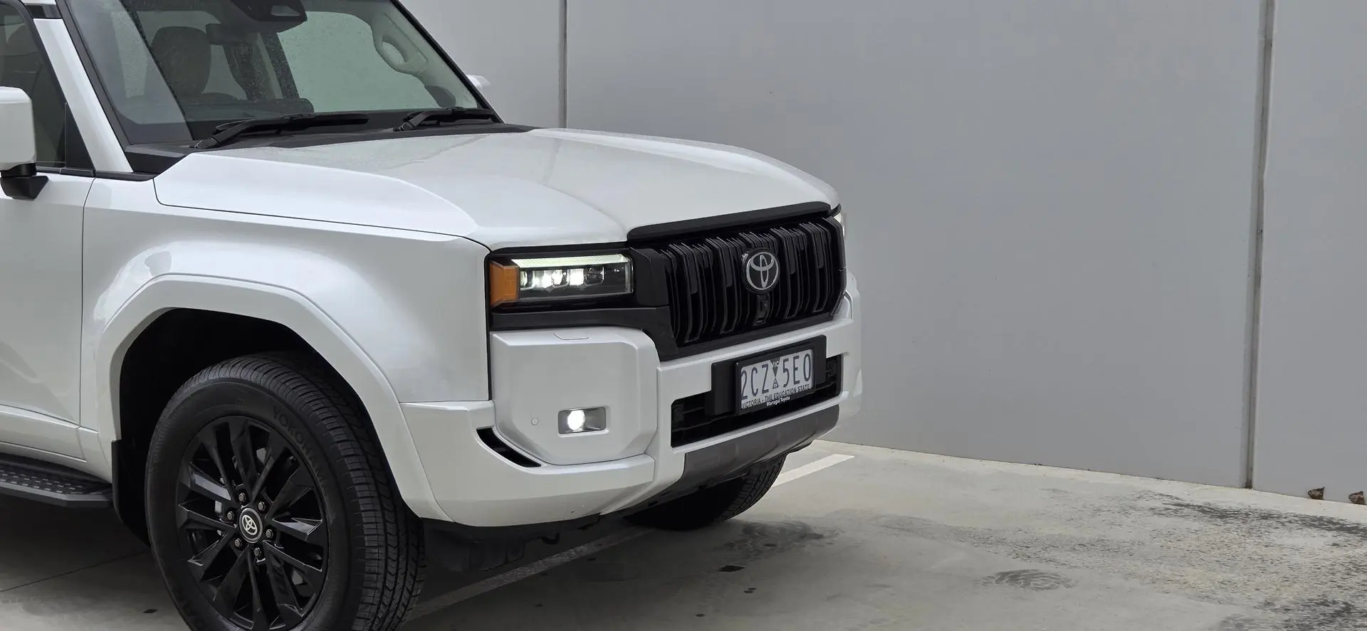 2025 Toyota Landcruiser Prado Gallery Image 14