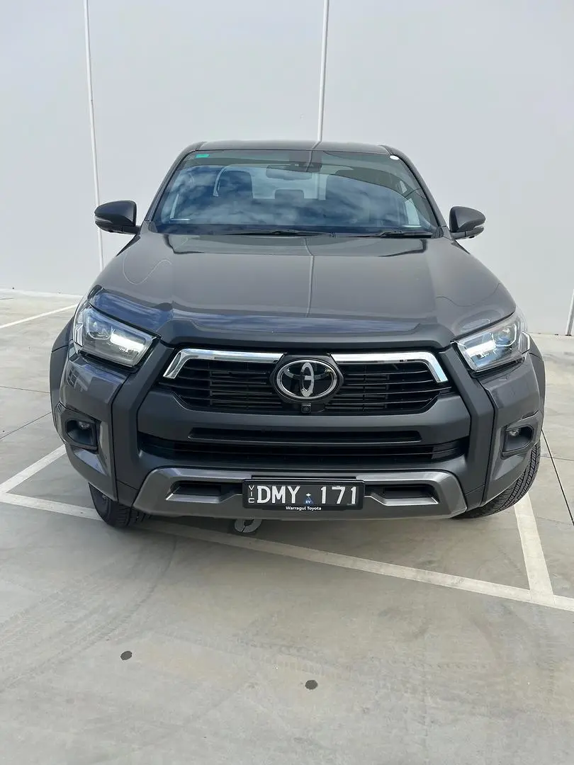 2024 Toyota Hilux Gallery Image 2