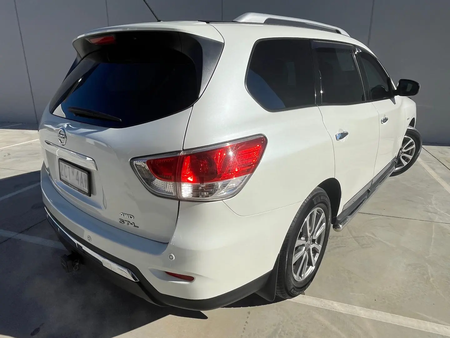 2016 Nissan Pathfinder Gallery Image 13
