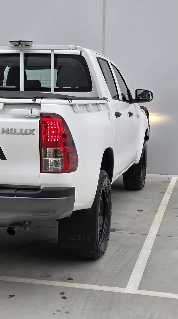 2022 Toyota Hilux Gallery Image 10