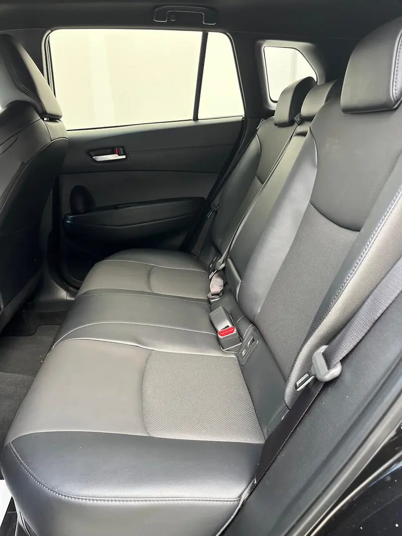 2025 Toyota Corolla Cross Gallery Image 8