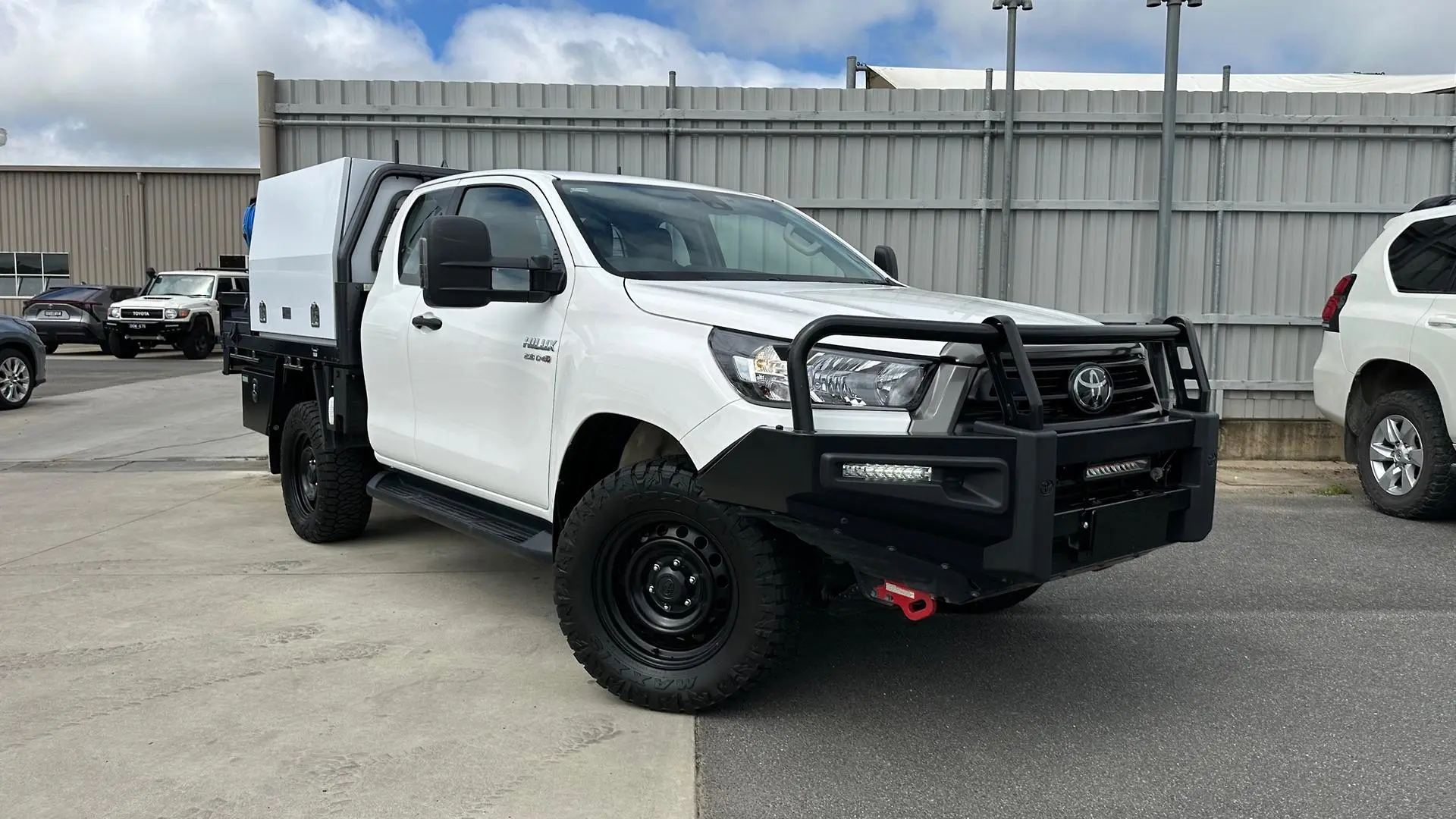 2022 Toyota Hilux Gallery Image 1