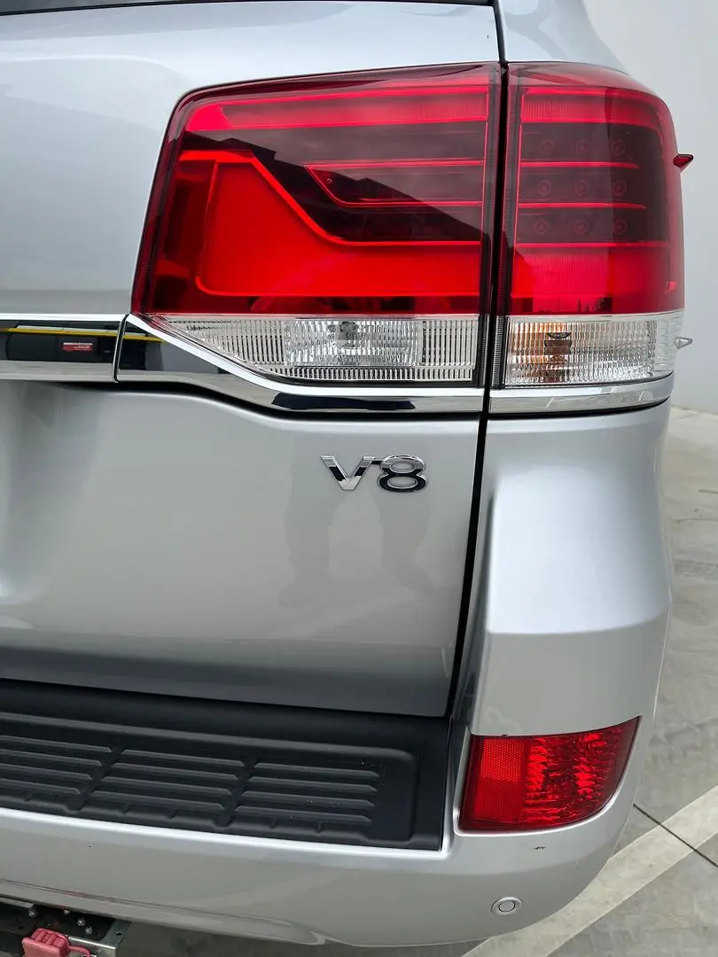 2020 Toyota Landcruiser Gallery Image 15