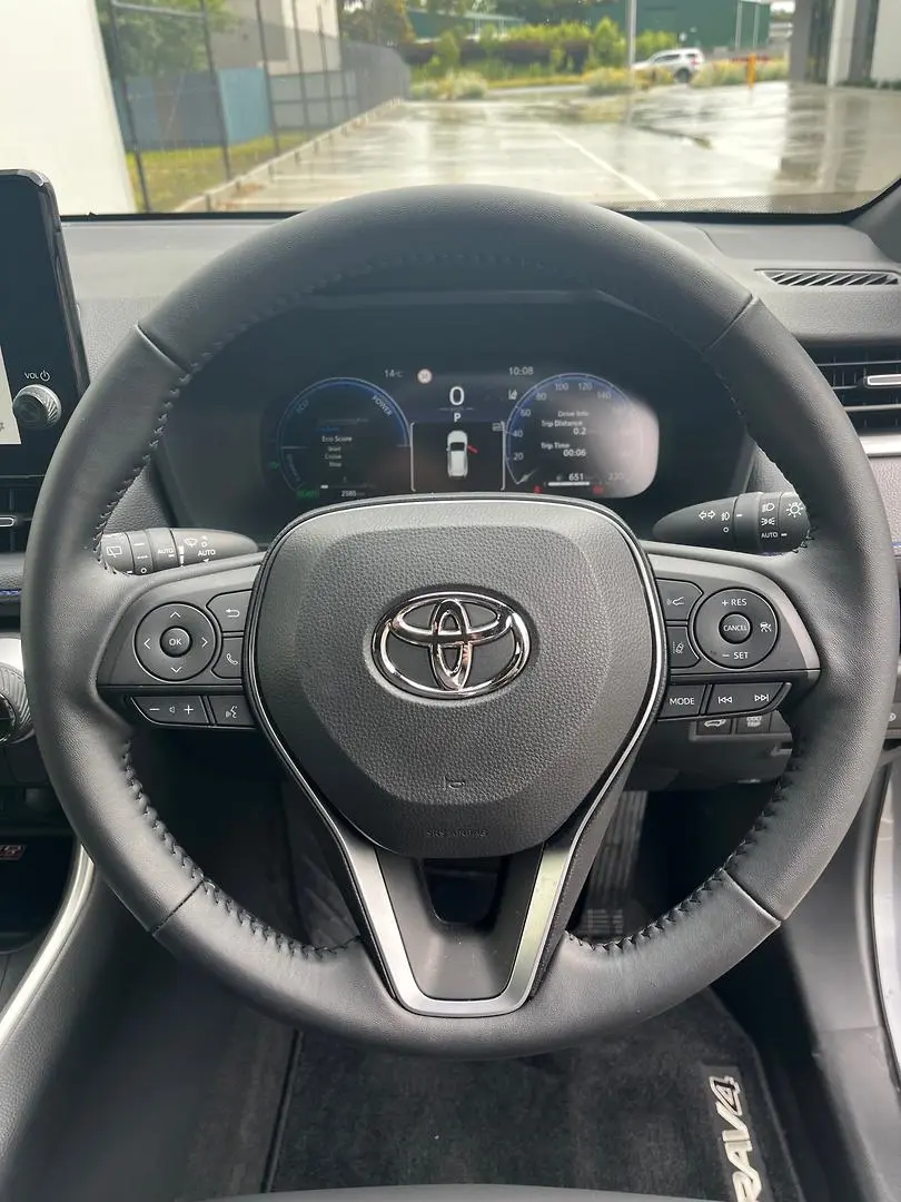 2025 Toyota RAV4 Gallery Image 22
