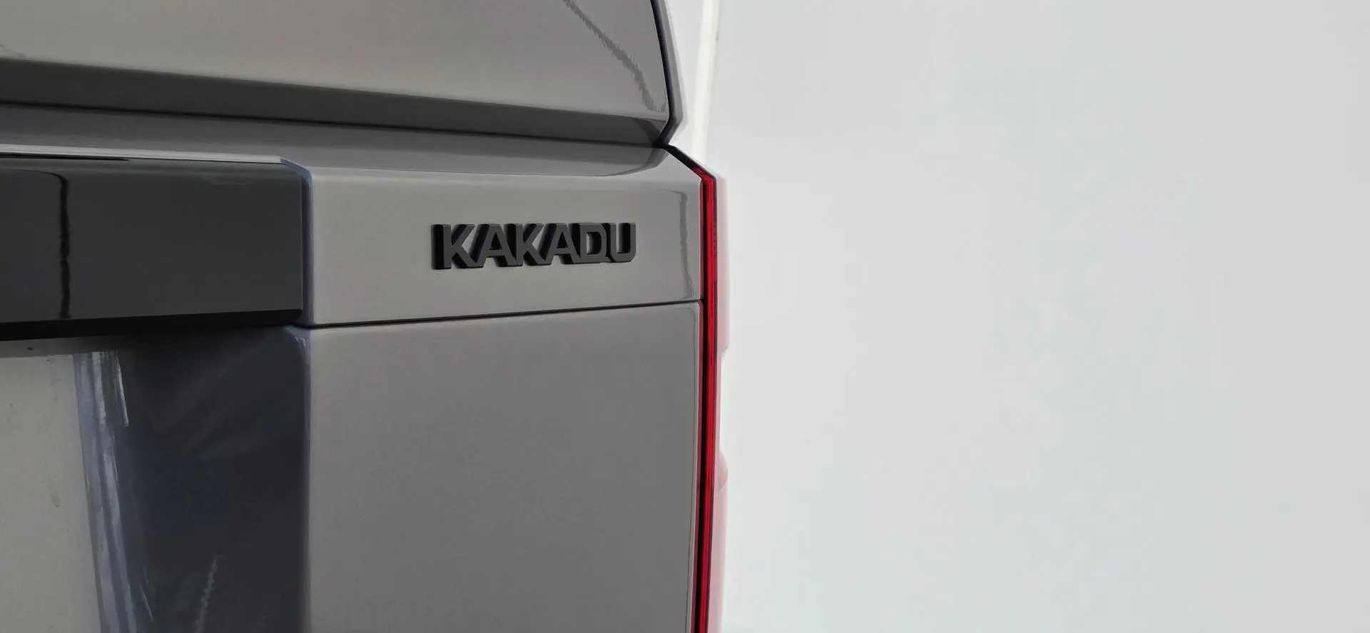 2025 Toyota Landcruiser Prado Gallery Image 7