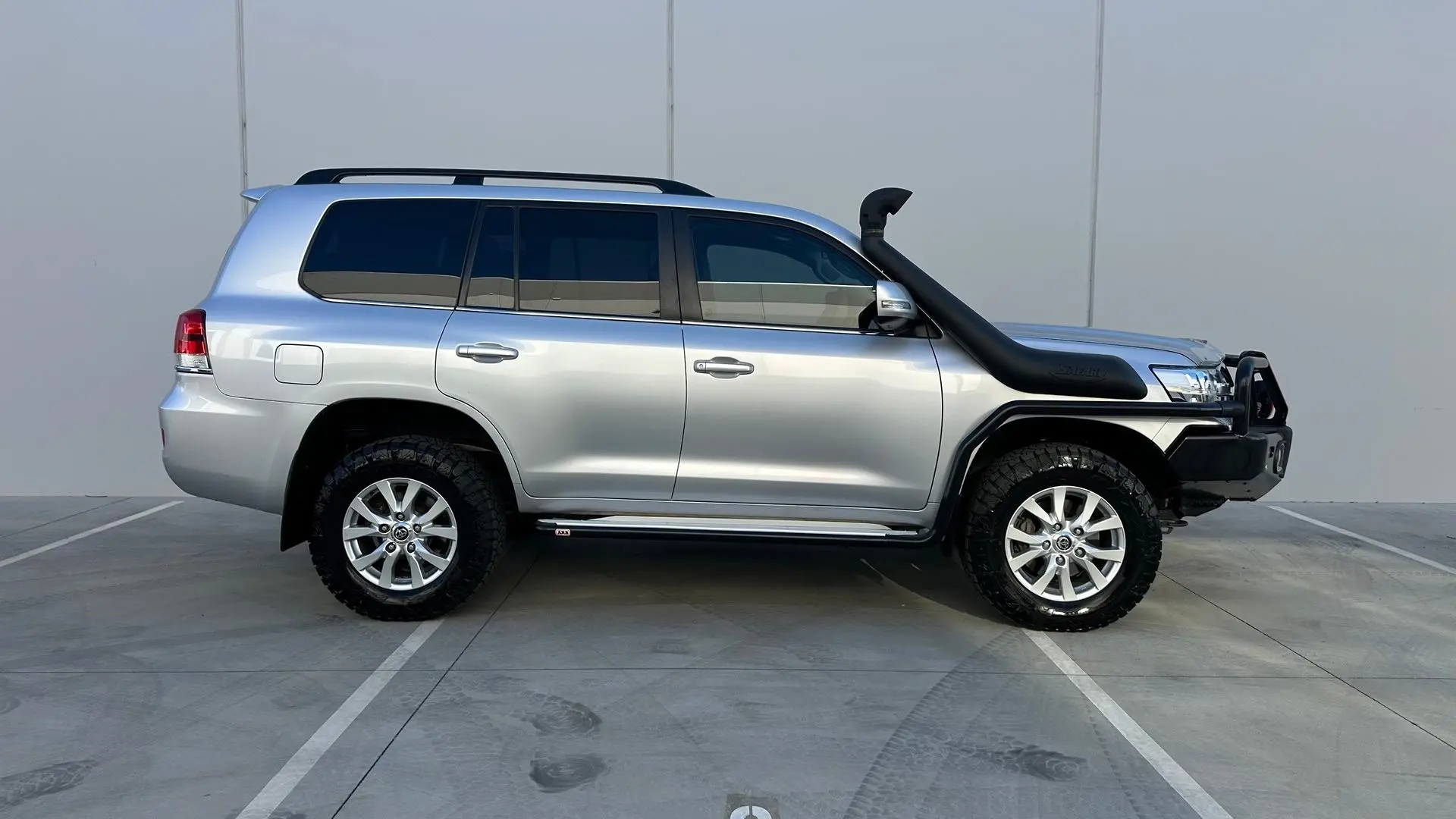 2018 Toyota Landcruiser Gallery Image 5