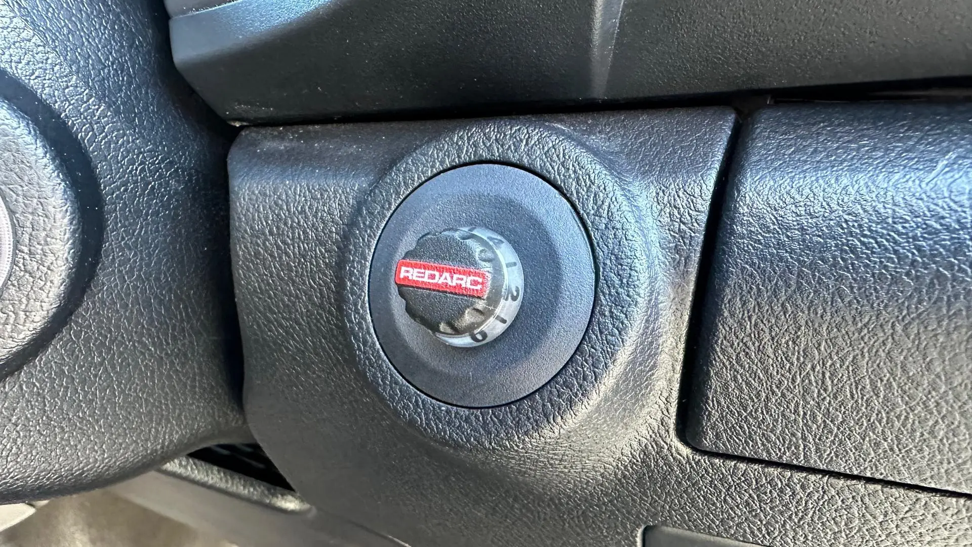 2021 Toyota Hilux Gallery Image 16