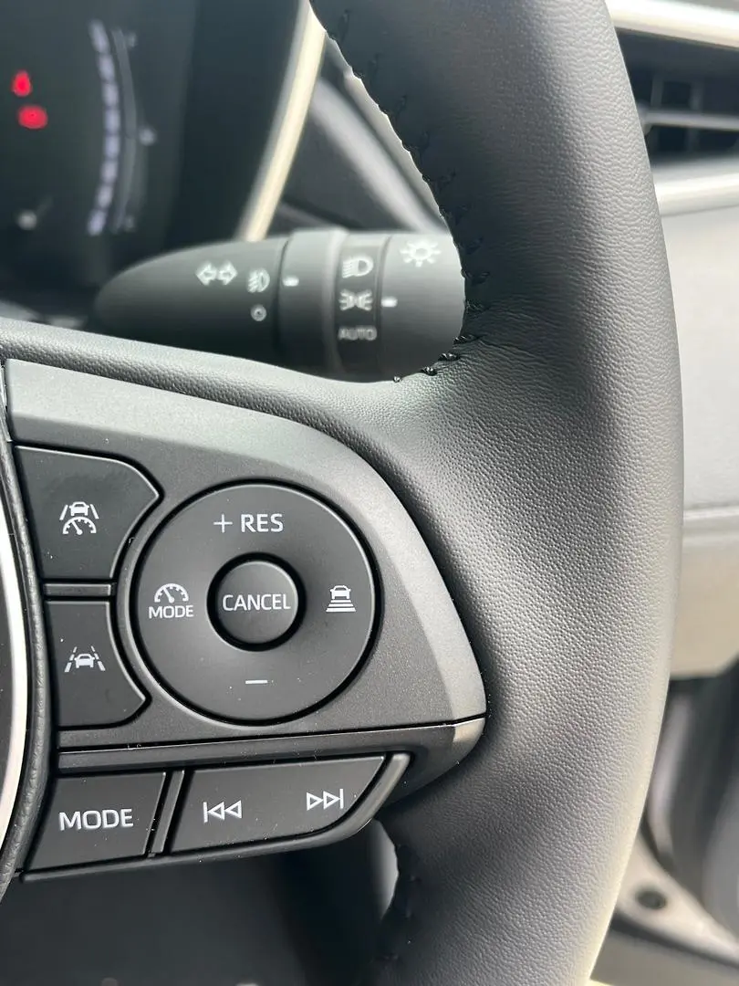 2025 Toyota Corolla Cross Gallery Image 24