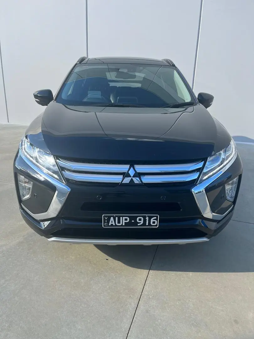 2018 Mitsubishi Eclipse Cross Gallery Image 2