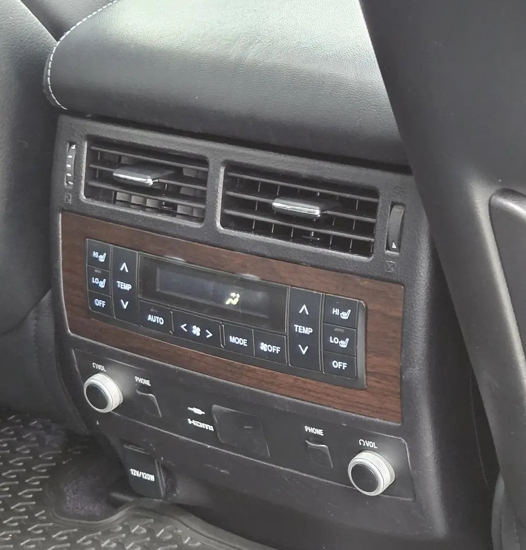 2016 Toyota Landcruiser Gallery Image 28