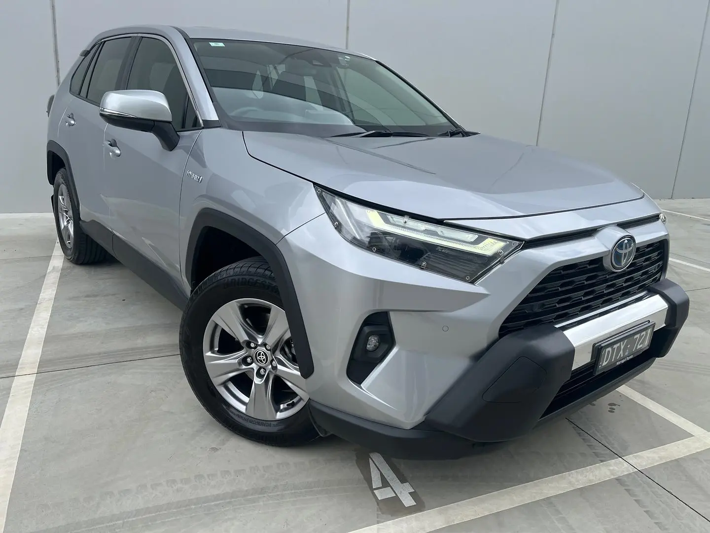 2023 Toyota RAV4 Gallery Image 1