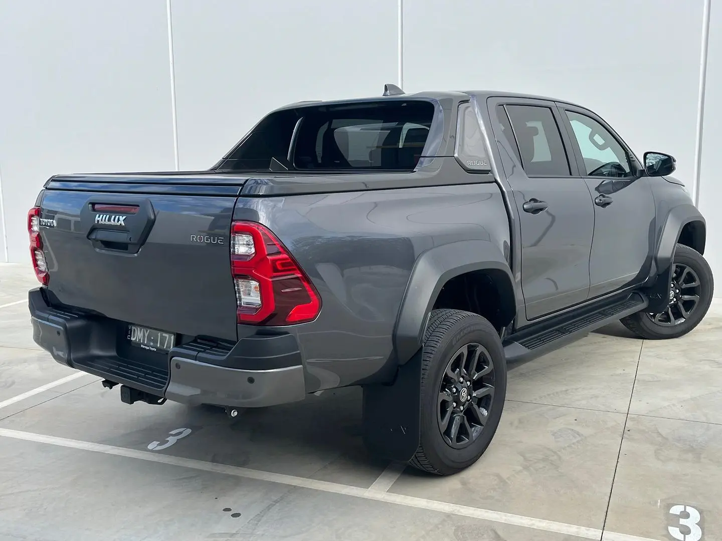 2024 Toyota Hilux Gallery Image 12