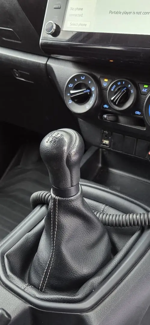 2022 Toyota Hilux Gallery Image 23