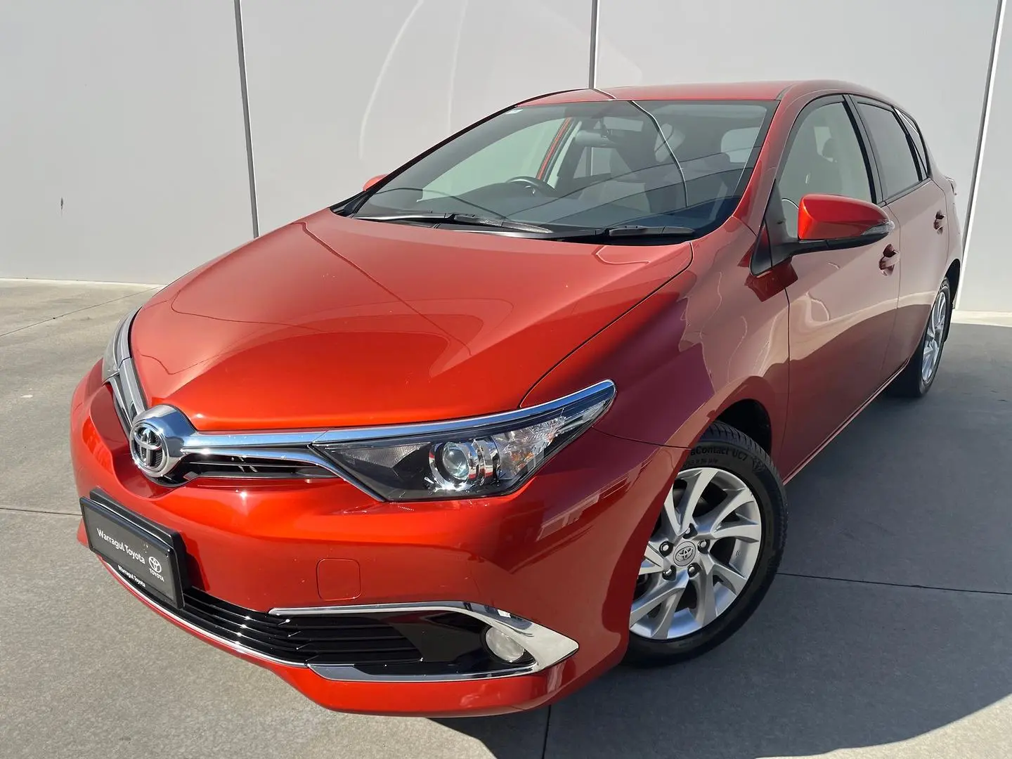 2015 Toyota Corolla Gallery Image 3