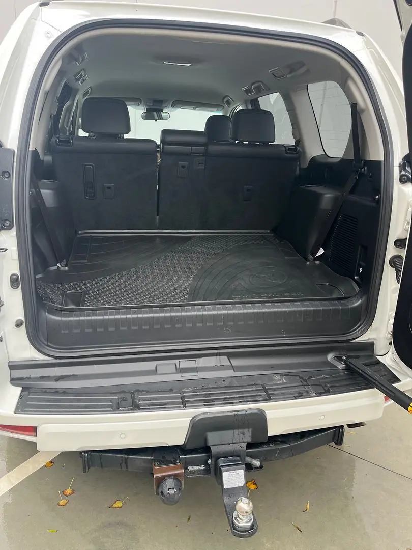 2018 Toyota Landcruiser Prado Gallery Image 12