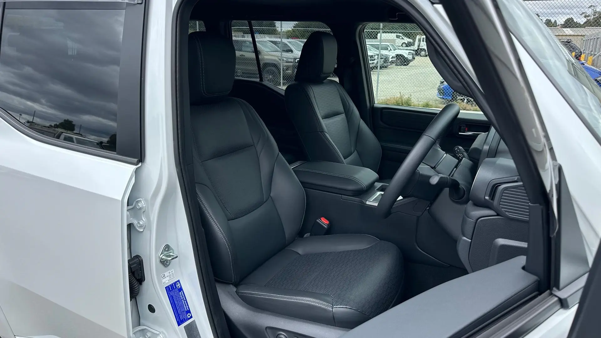 2024 Toyota Landcruiser Prado Gallery Image 14