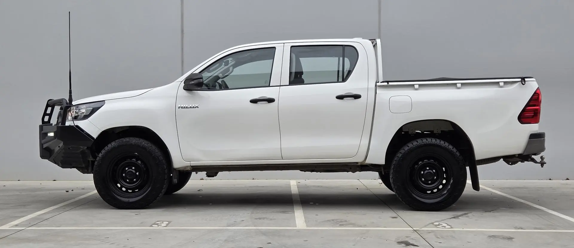 2022 Toyota Hilux Gallery Image 5