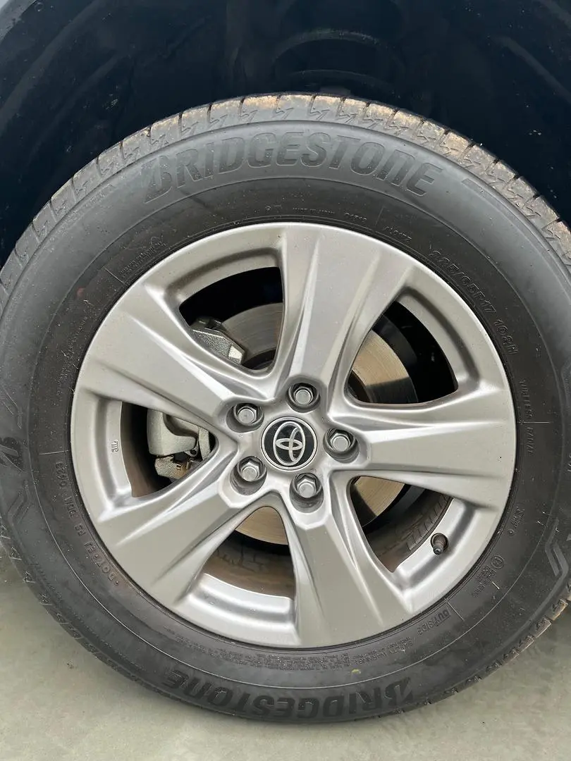 2023 Toyota RAV4 Gallery Image 6