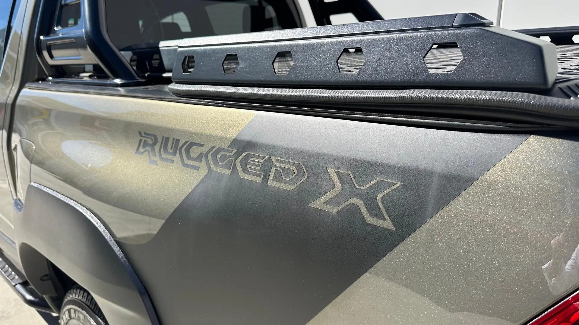 2022 Toyota Hilux Gallery Image 5
