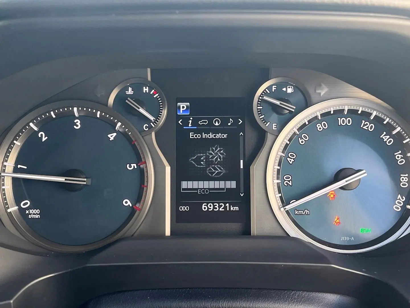 2018 Toyota Landcruiser Prado Gallery Image 24