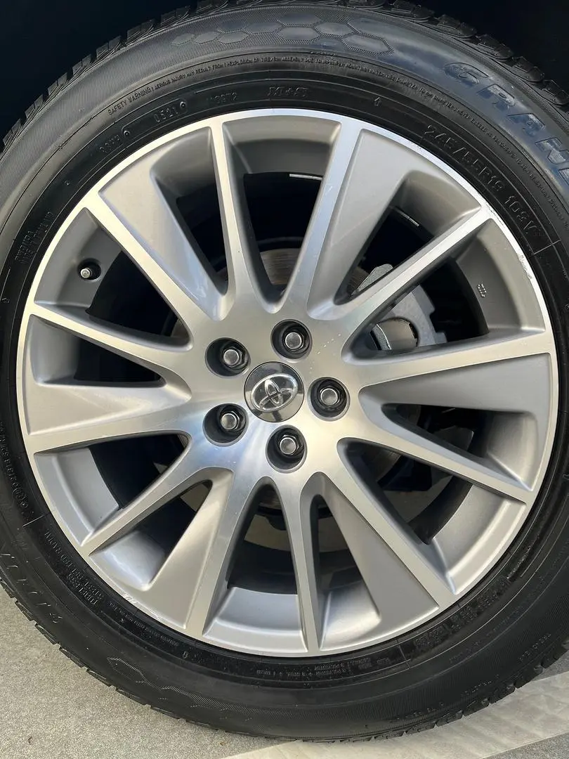 2015 Toyota Kluger Gallery Image 4