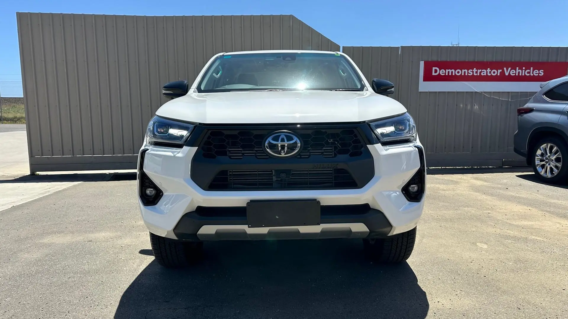 2024 Toyota Hilux Gallery Image 2