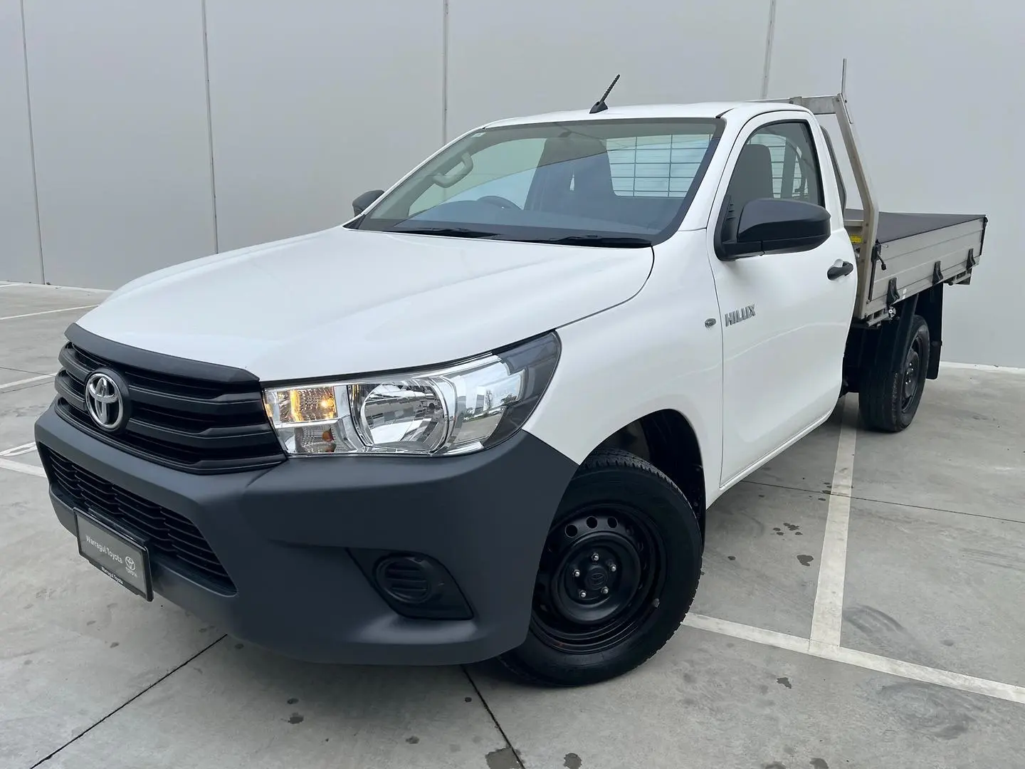 2018 Toyota Hilux Gallery Image 3