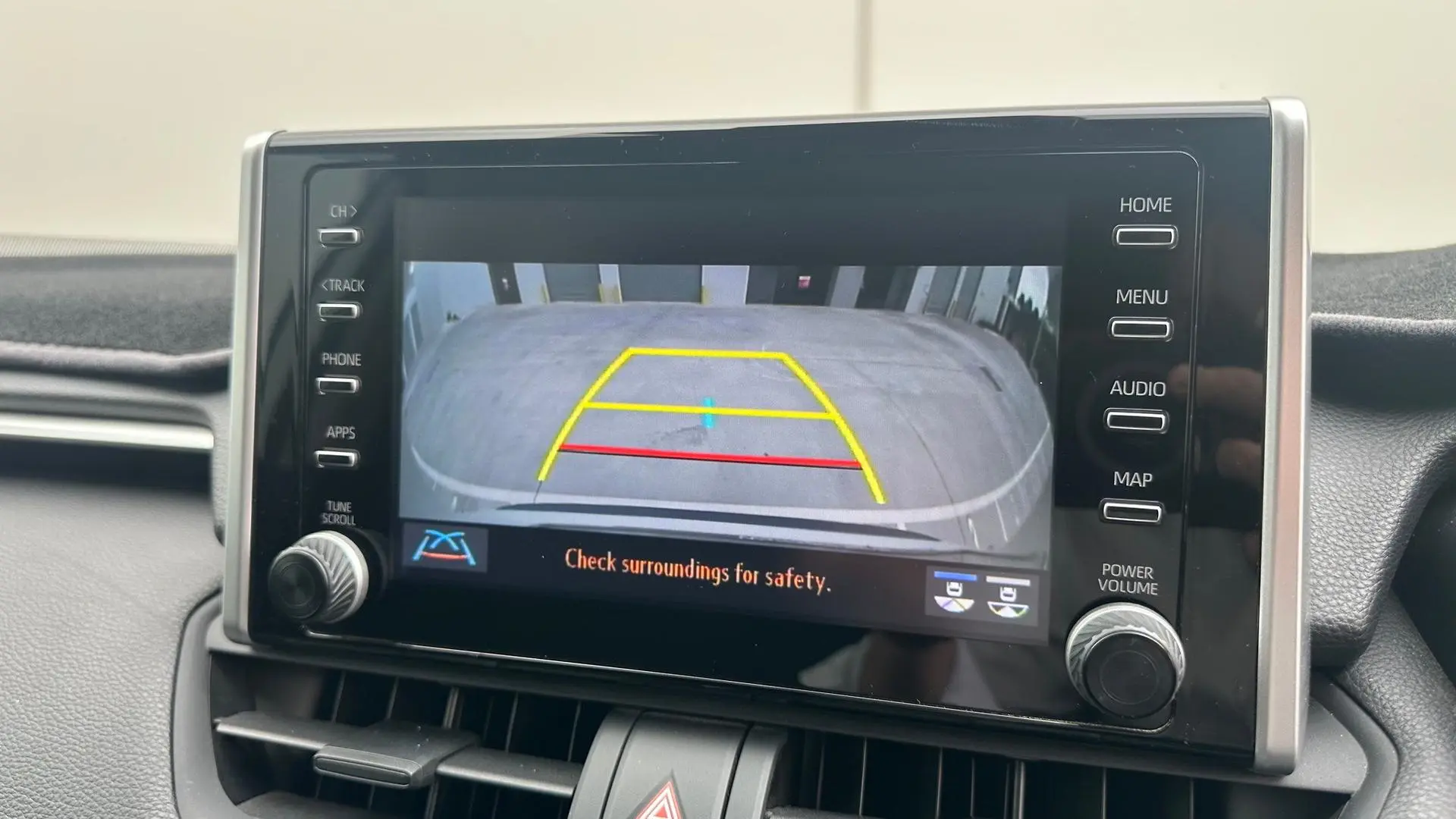 2019 Toyota RAV4 Gallery Image 19