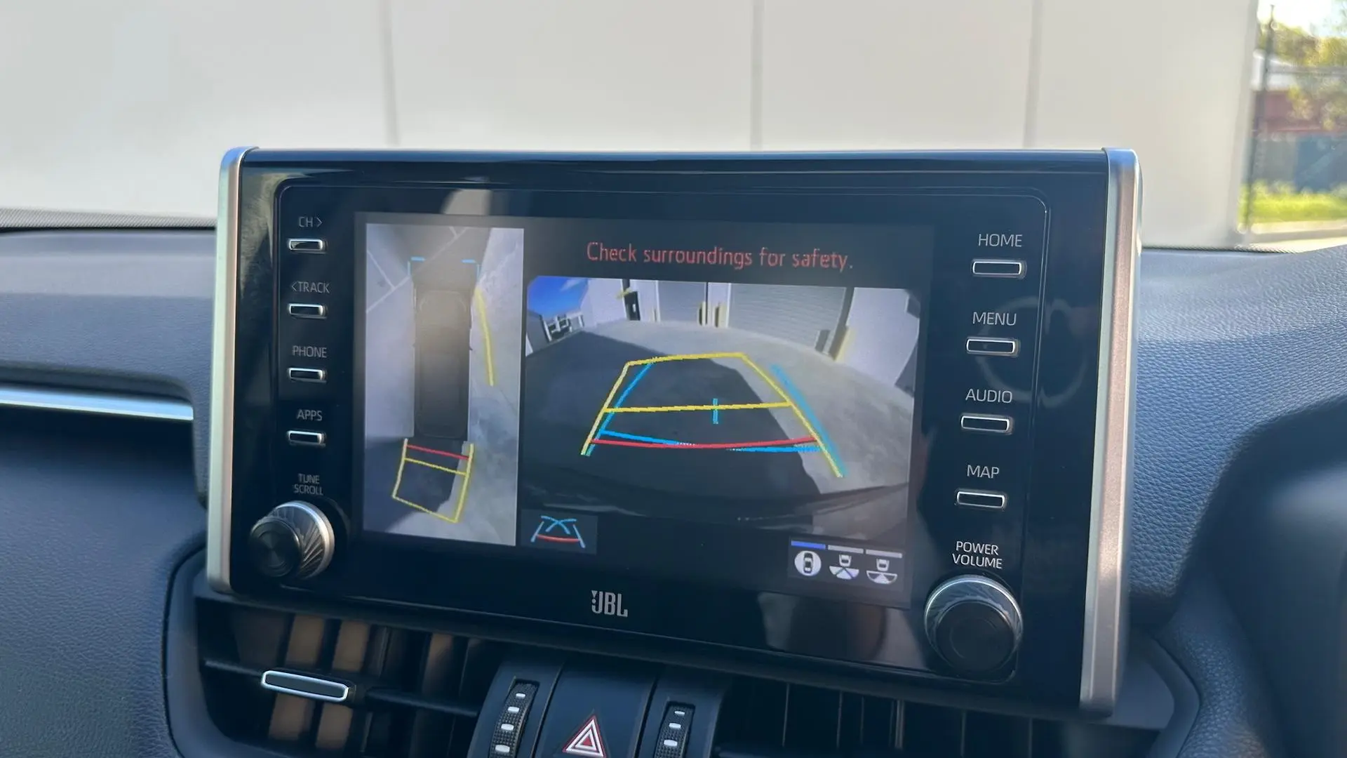 2019 Toyota RAV4 Gallery Image 28