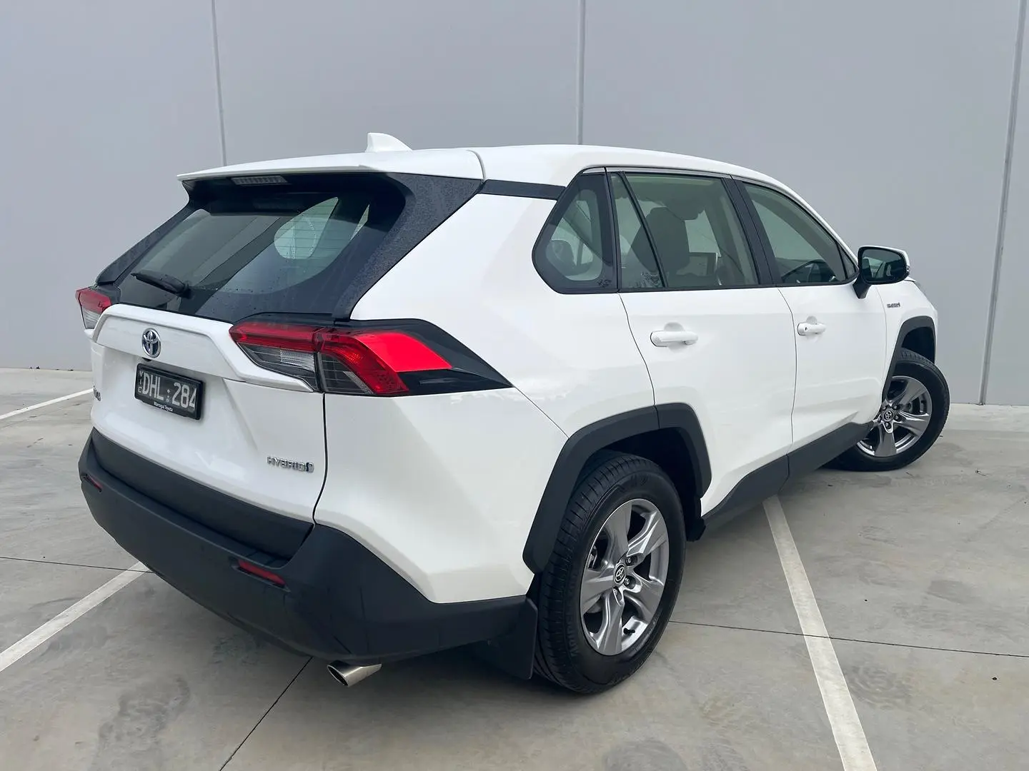 2024 Toyota RAV4 Gallery Image 11