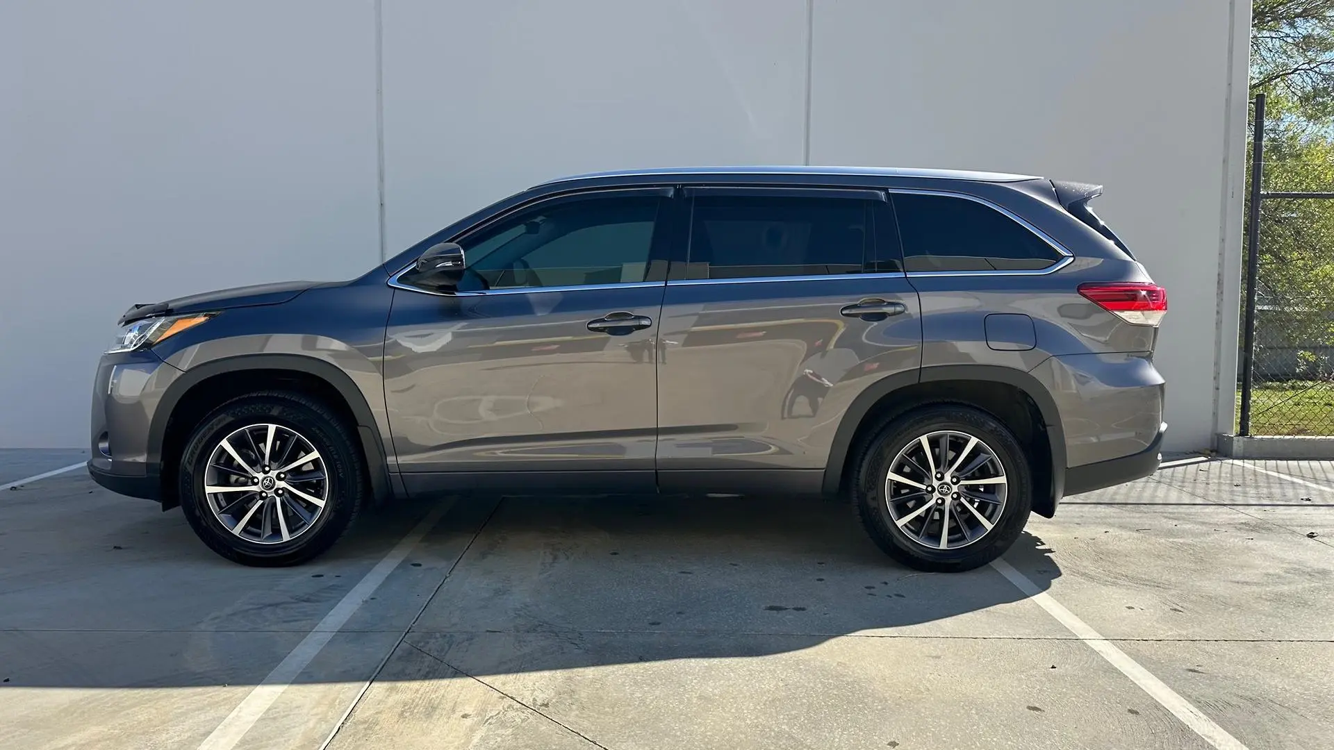 2019 Toyota Kluger Gallery Image 5