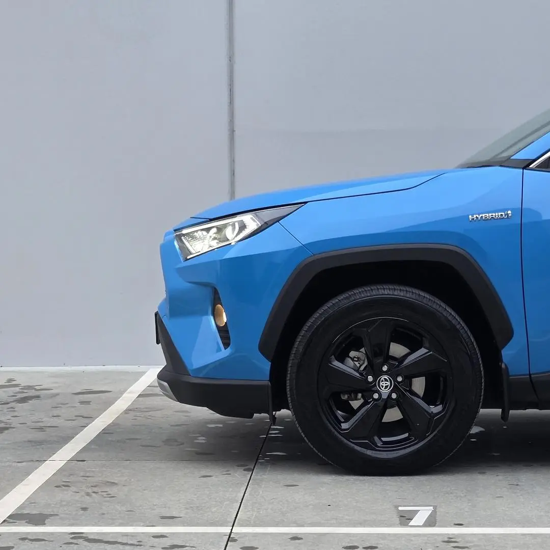 2021 Toyota RAV4 Gallery Image 17