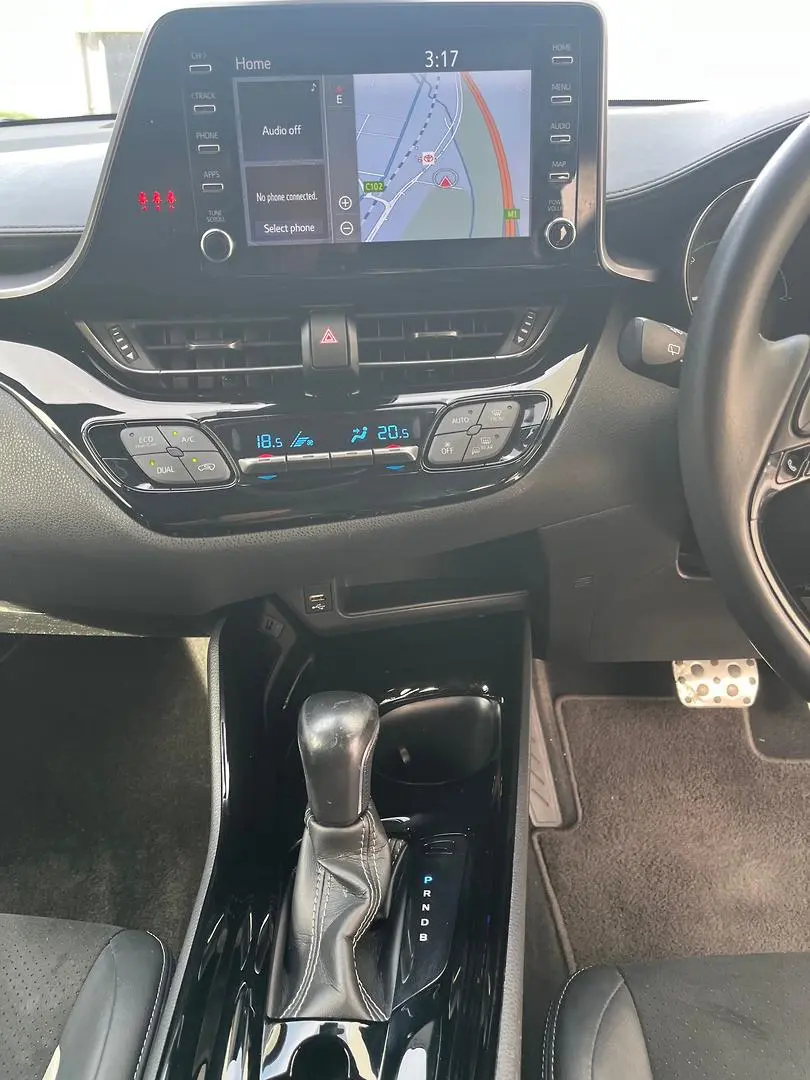 2021 Toyota C-HR Gallery Image 19
