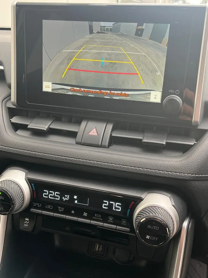 2024 Toyota RAV4 Gallery Image 18